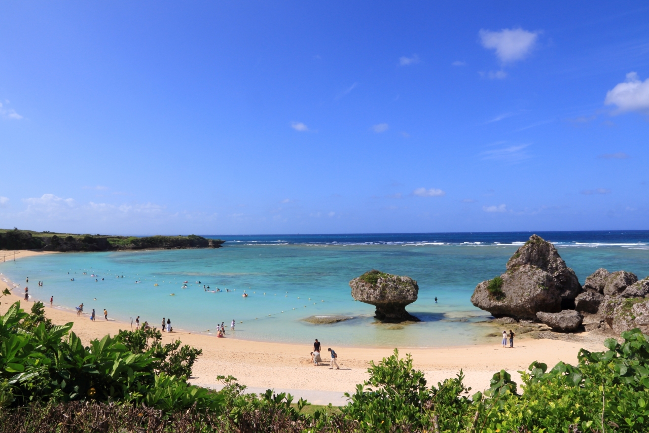 沖縄本島ビーチ